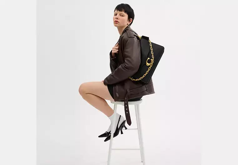 Chain Tabby Shoulder Bag 35